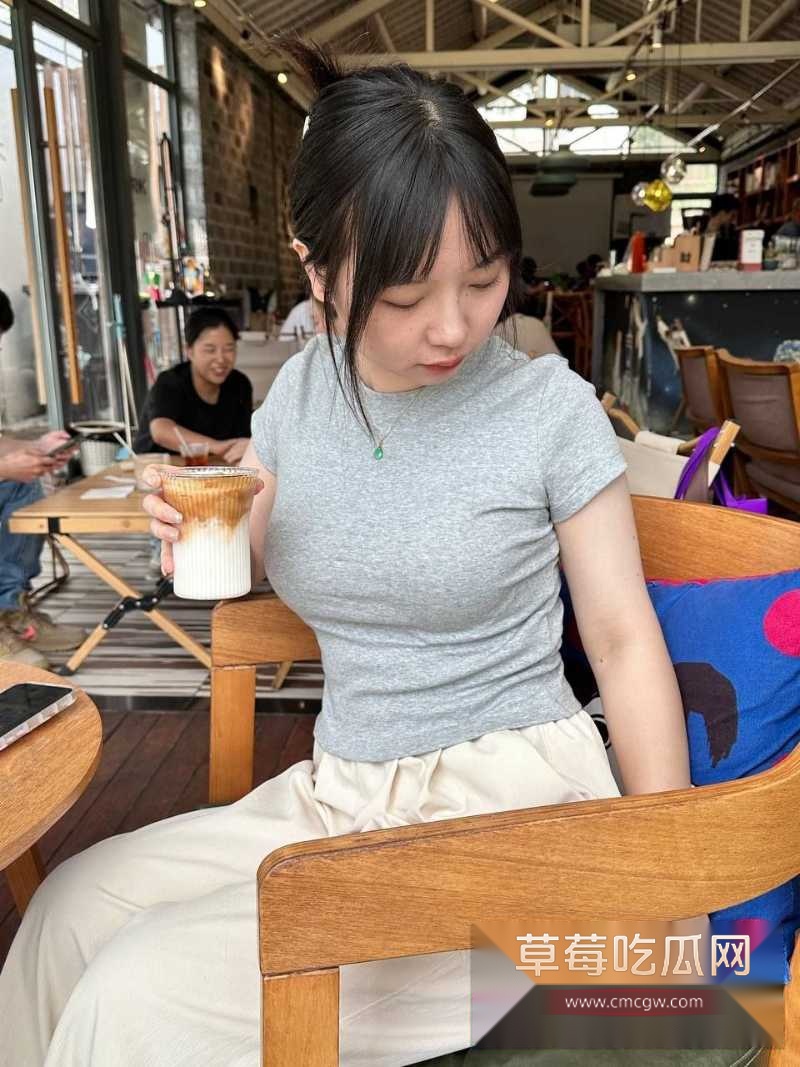 张苇 8 张苇 8