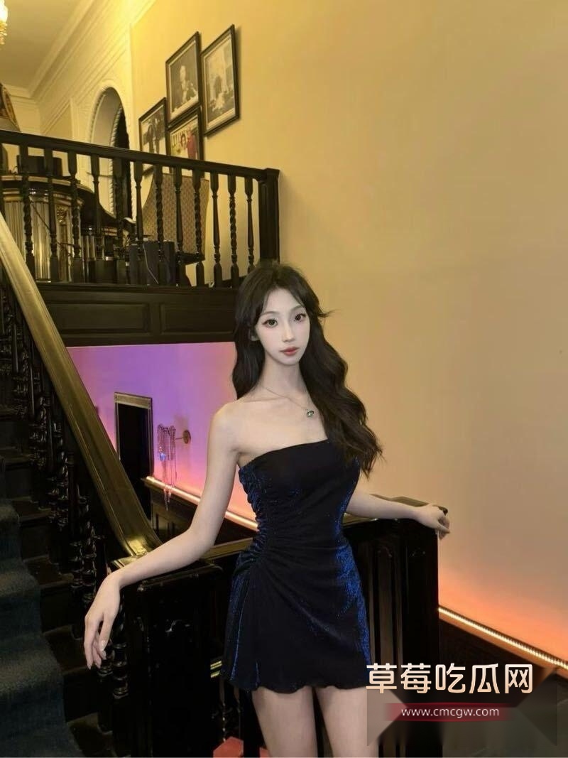 腰细臀翘 1