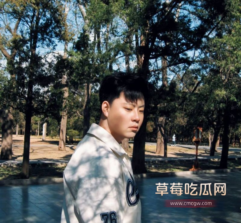 渣男王某旭的照片3 渣男王某旭的照片3