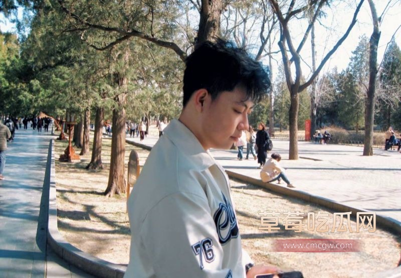 渣男王某旭的照片4 渣男王某旭的照片4