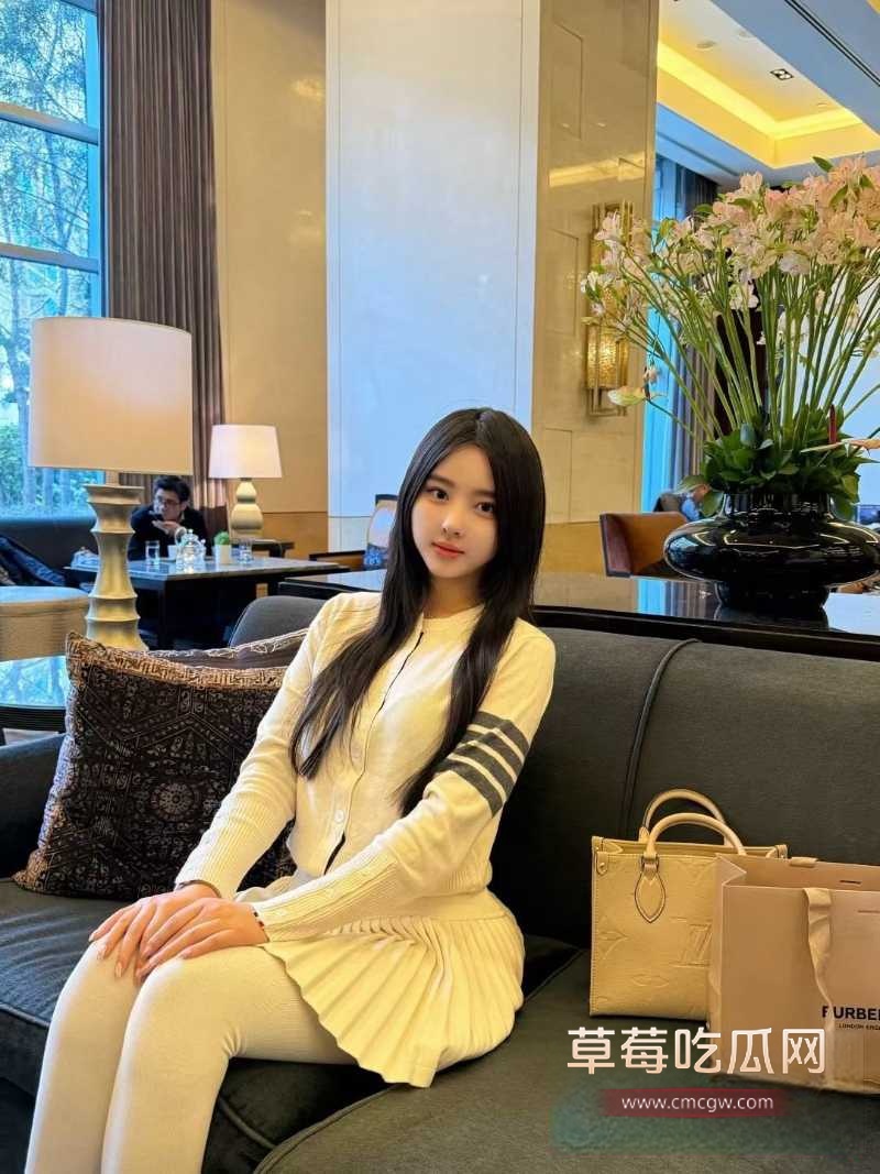 清纯福利姬SLRabbit化身足球宝贝上演双马尾诱惑 9 清纯福利姬SLRabbit化身足球宝贝上演双马尾诱惑 9