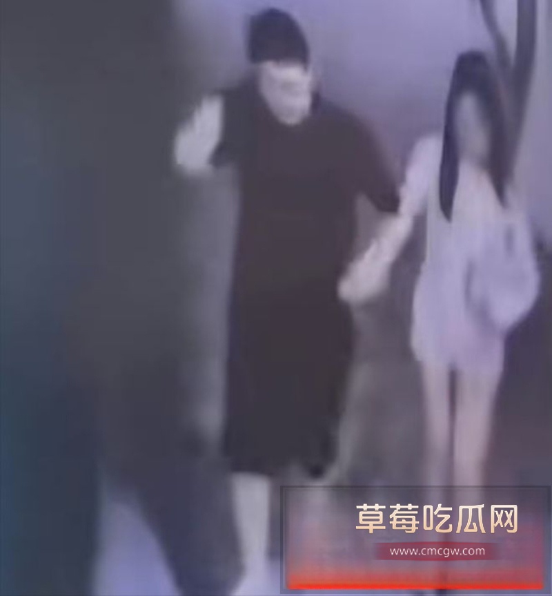 安徽美女在泰国参加完泳池派对后 被中国男同胞迷晕拖走 16 安徽美女在泰国参加完泳池派对后 被中国男同胞迷晕拖走 16