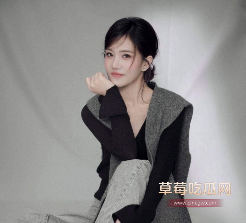 极品气质女神自拍沉浸式口交舔屌视频流出 7 极品气质女神自拍沉浸式口交舔屌视频流出 7