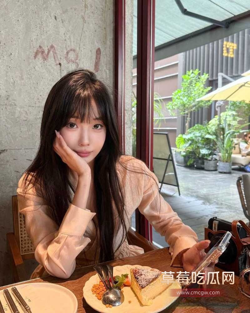 极品气质女神自拍沉浸式口交舔屌视频流出 8 极品气质女神自拍沉浸式口交舔屌视频流出 8