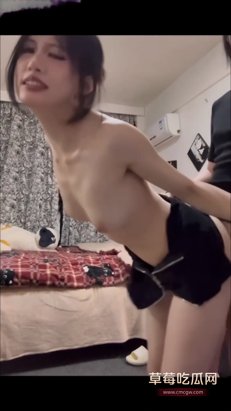 推特四海情侣淫妻博主 辣辣姜不辣 13 推特四海情侣淫妻博主 辣辣姜不辣 13