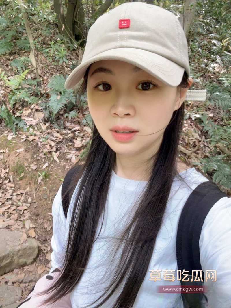 翘臀眼镜娘 12 翘臀眼镜娘 12