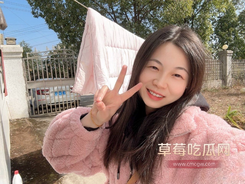翘臀眼镜娘 15 翘臀眼镜娘 15