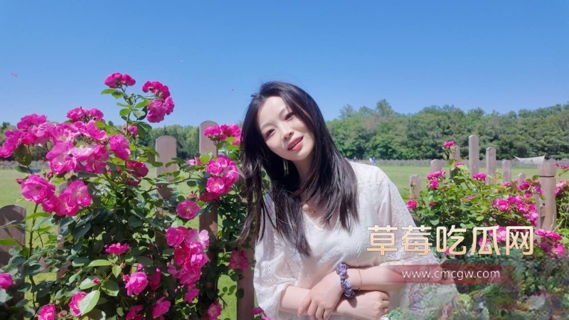 翘臀眼镜娘 22 翘臀眼镜娘 22