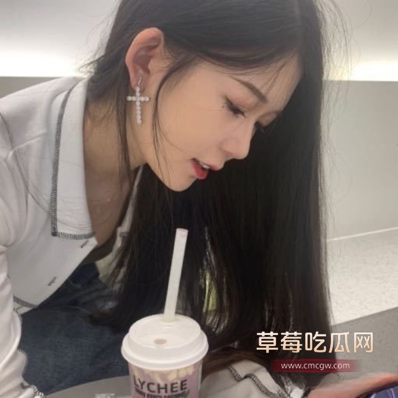 哈尔滨医科大学气质女大学生宁佳 9