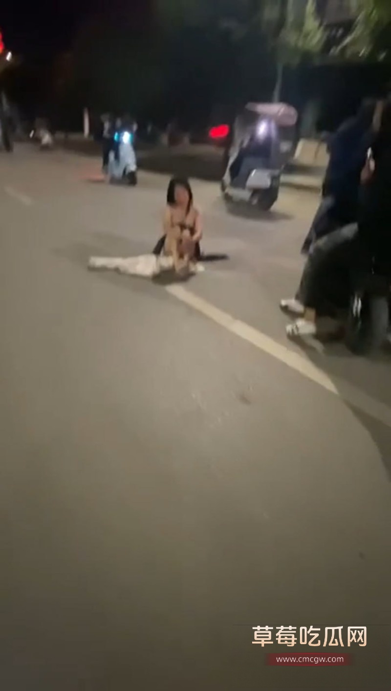 裸奔女子1 裸奔女子1