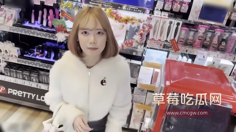18岁性感迷人且身材苗条的美女 3 18岁性感迷人且身材苗条的美女 3