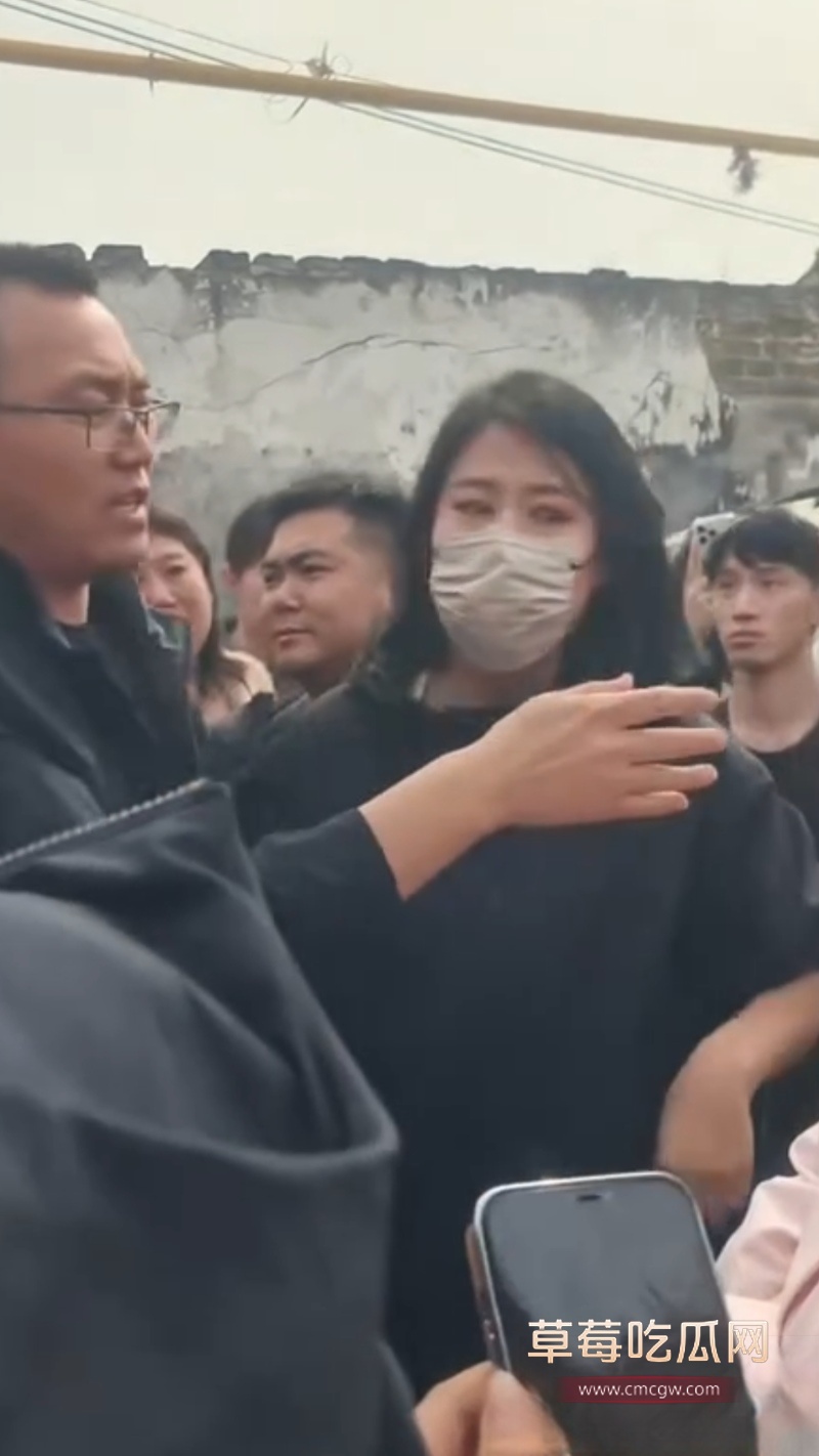 河北廊坊北陶管营村抓小三现场 5 河北廊坊北陶管营村抓小三现场 5