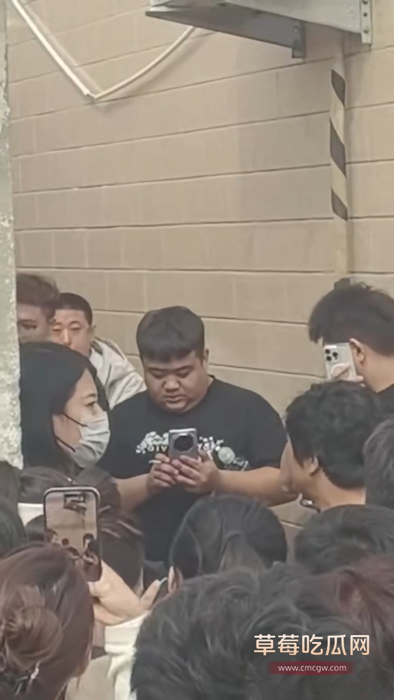 河北廊坊北陶管营村抓小三现场 7 河北廊坊北陶管营村抓小三现场 7