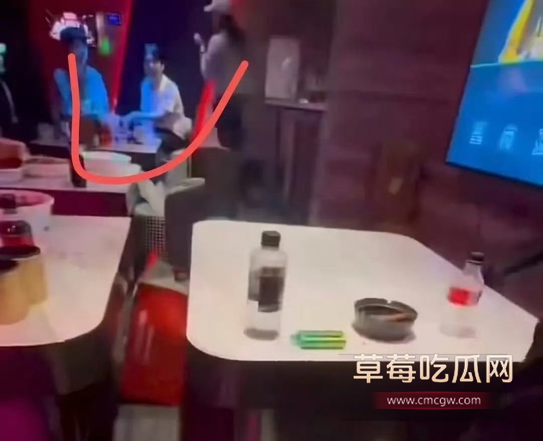 娱乐圈大瓜 刘昊然和郭麒麟商k玩耍7 娱乐圈大瓜 刘昊然和郭麒麟商k玩耍7