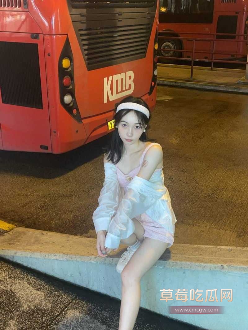 上海大学高颜大三学姐 黄予夏 17