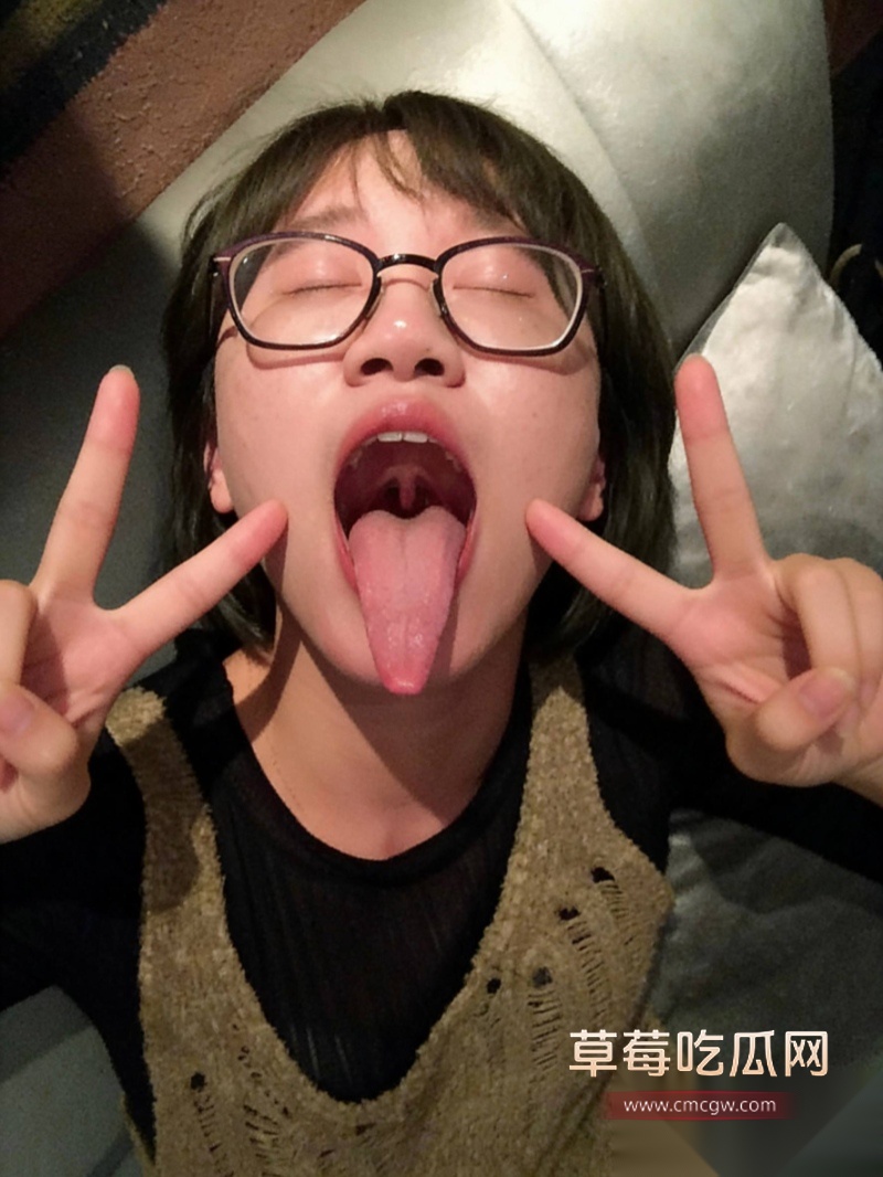 34岁反差少妇英语老师孙苗苗 21 34岁反差少妇英语老师孙苗苗 21