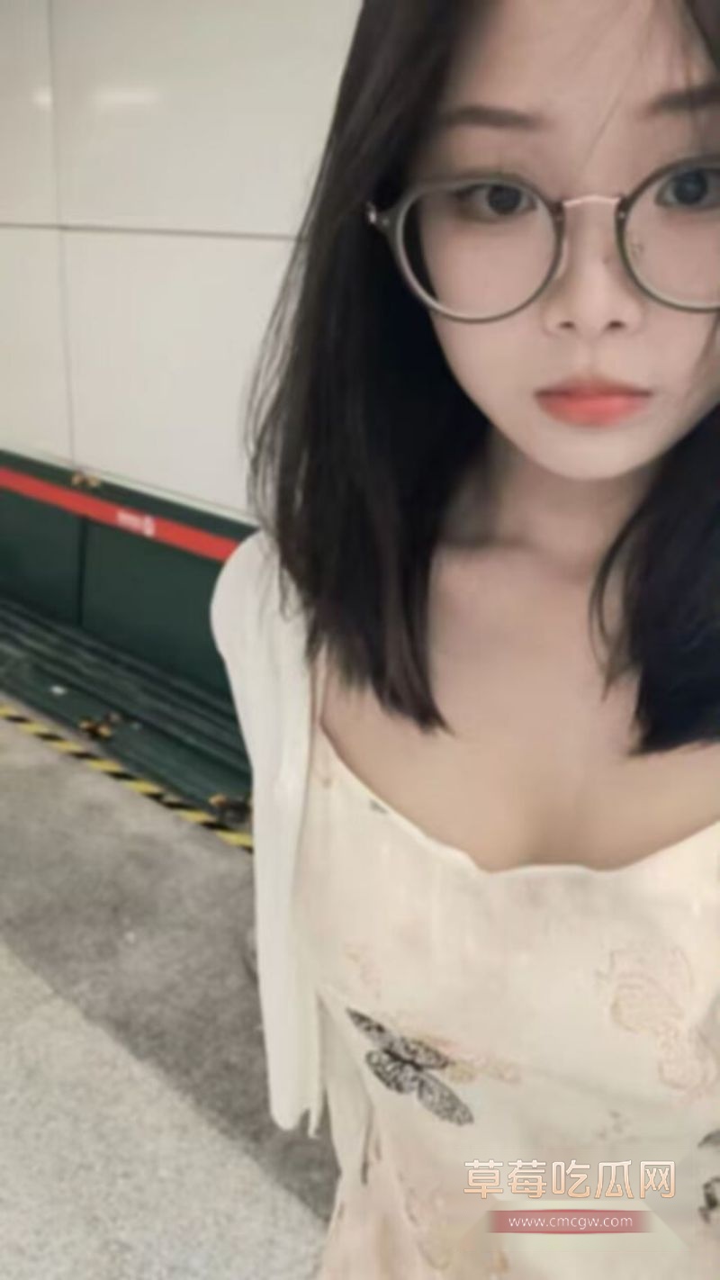陕西反差小妹王茹燕 被多金金主包养3 陕西反差小妹王茹燕 被多金金主包养3