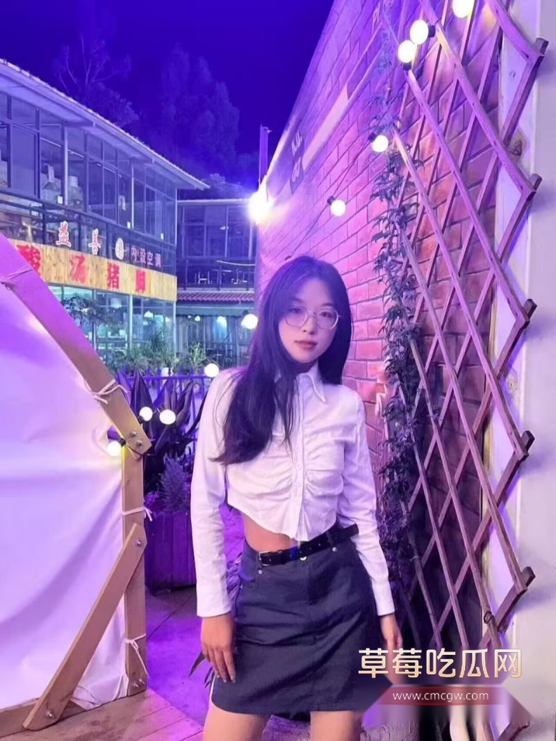 陕西反差小妹王茹燕 被多金金主包养6 陕西反差小妹王茹燕 被多金金主包养6