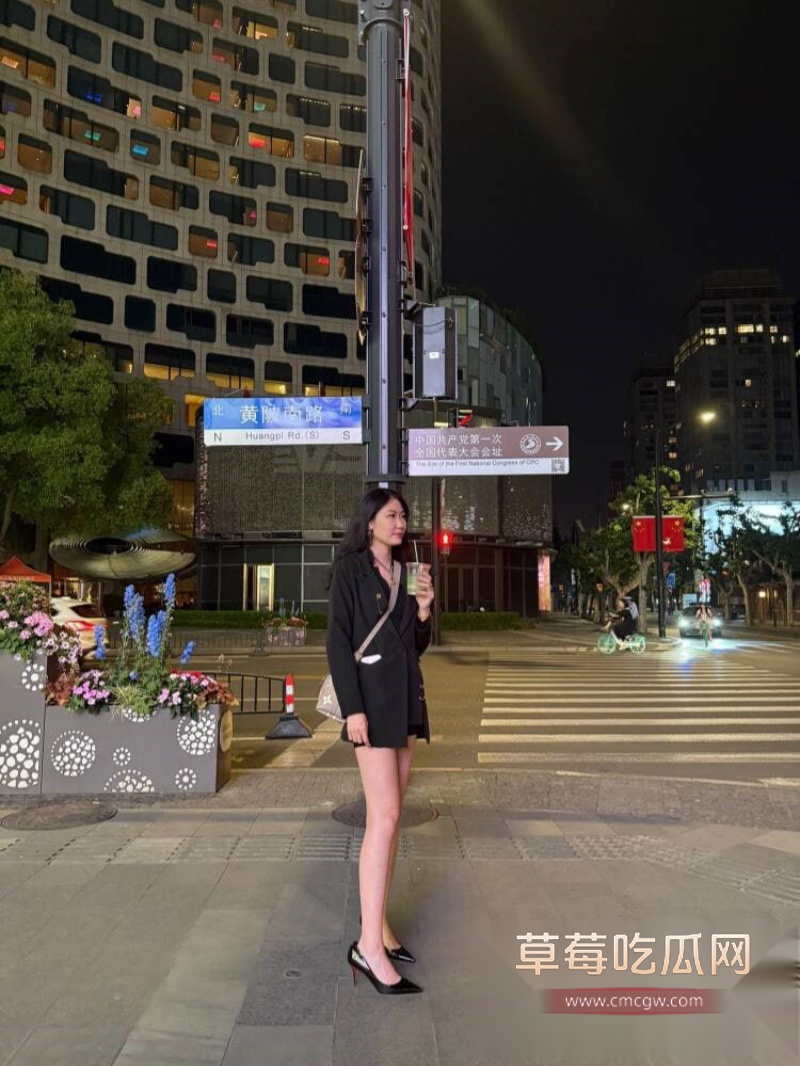 独家泄密 资产A9的离异美少妇 9 独家泄密 资产A9的离异美少妇 9