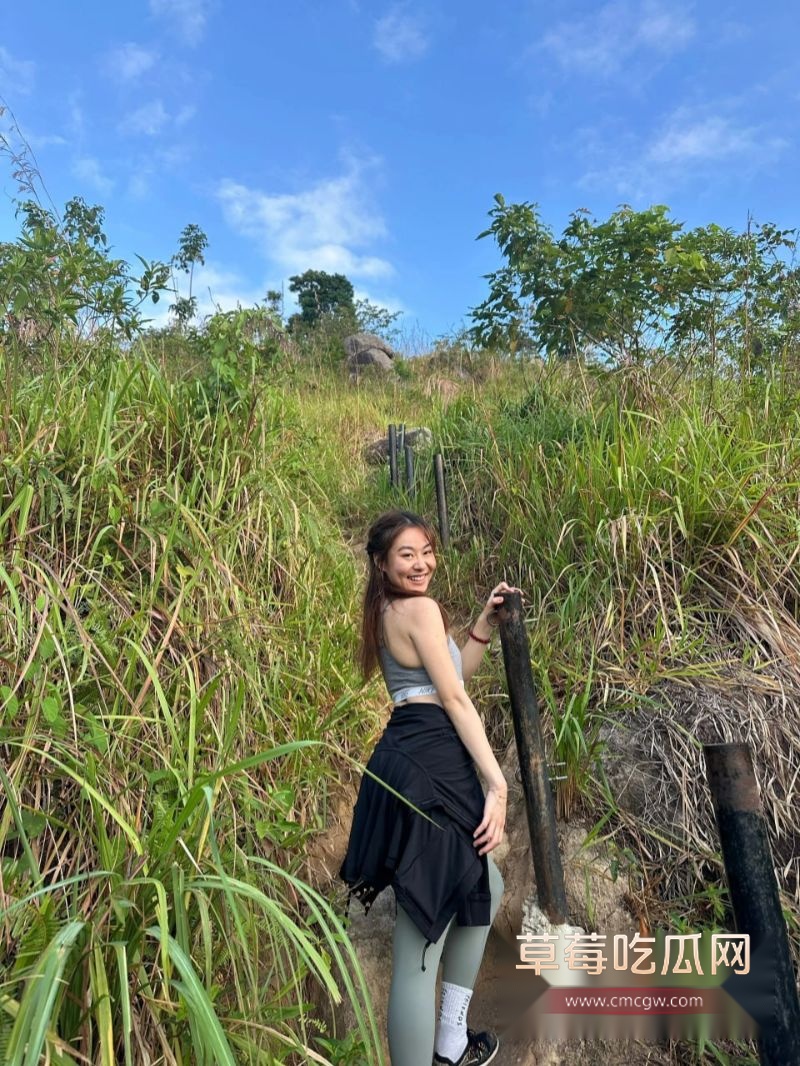 青岛反差母狗李叶 跟富二代男友性爱视频泄漏6 青岛反差母狗李叶 跟富二代男友性爱视频泄漏6