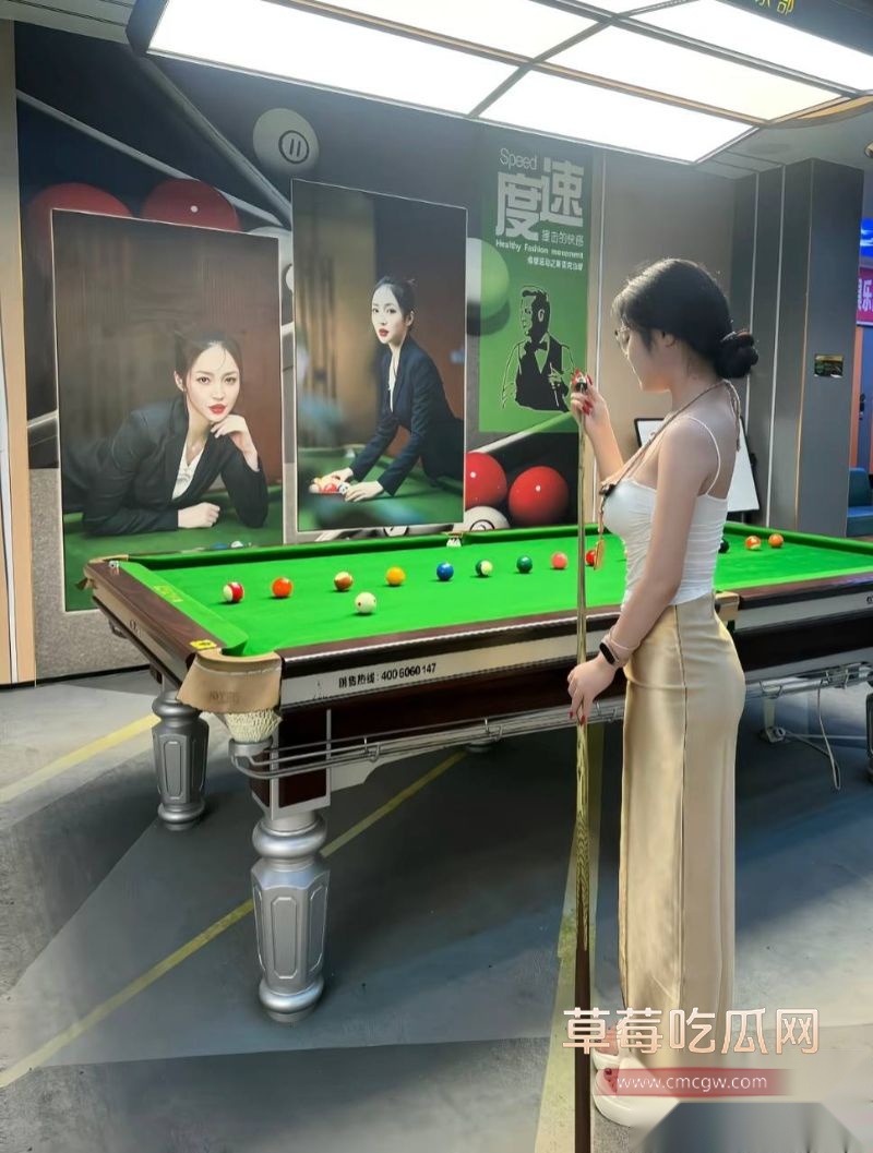 台球女助教相关照片3 台球女助教相关照片3