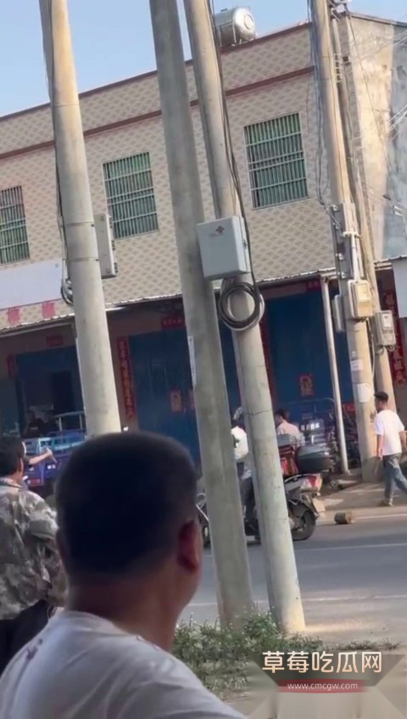 猛男精神小伙街头打架 10 猛男精神小伙街头打架 10
