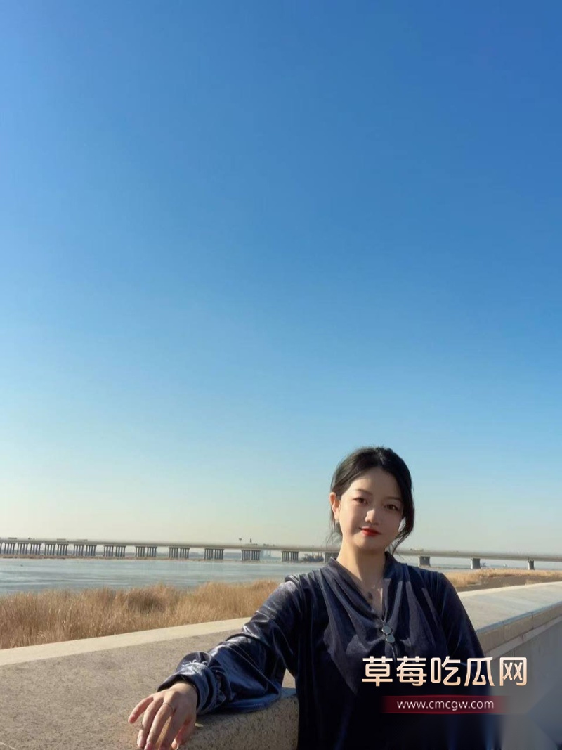 江苏高颜值美女博士吴梅莉 22 江苏高颜值美女博士吴梅莉 22