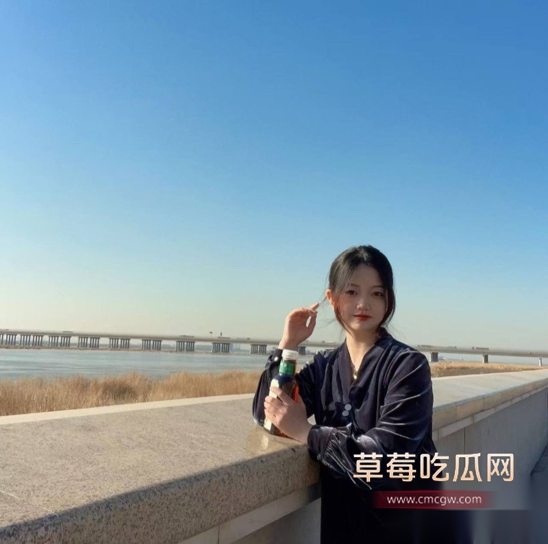 江苏高颜值美女博士吴梅莉 24 江苏高颜值美女博士吴梅莉 24