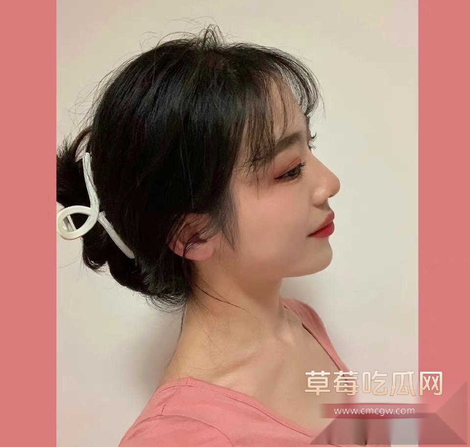 极品嫩妹苏怡婷被金主调教成私人玩物1 极品嫩妹苏怡婷被金主调教成私人玩物1