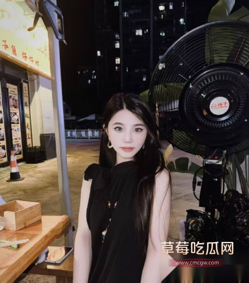 安徽极品反差美女何颜君 12 安徽极品反差美女何颜君 12