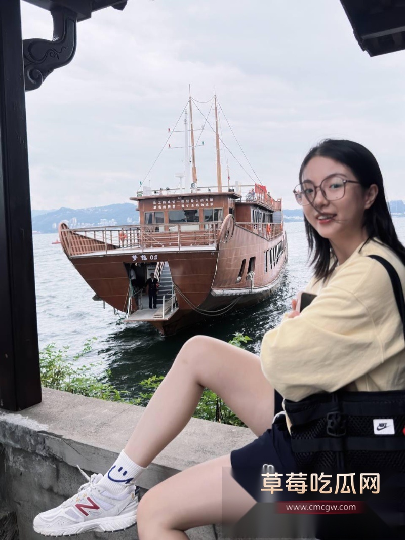 杭州极品学生妹钱希彤 18 杭州极品学生妹钱希彤 18