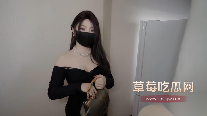 冷艳房东私下竟是这种反差1 冷艳房东私下竟是这种反差1