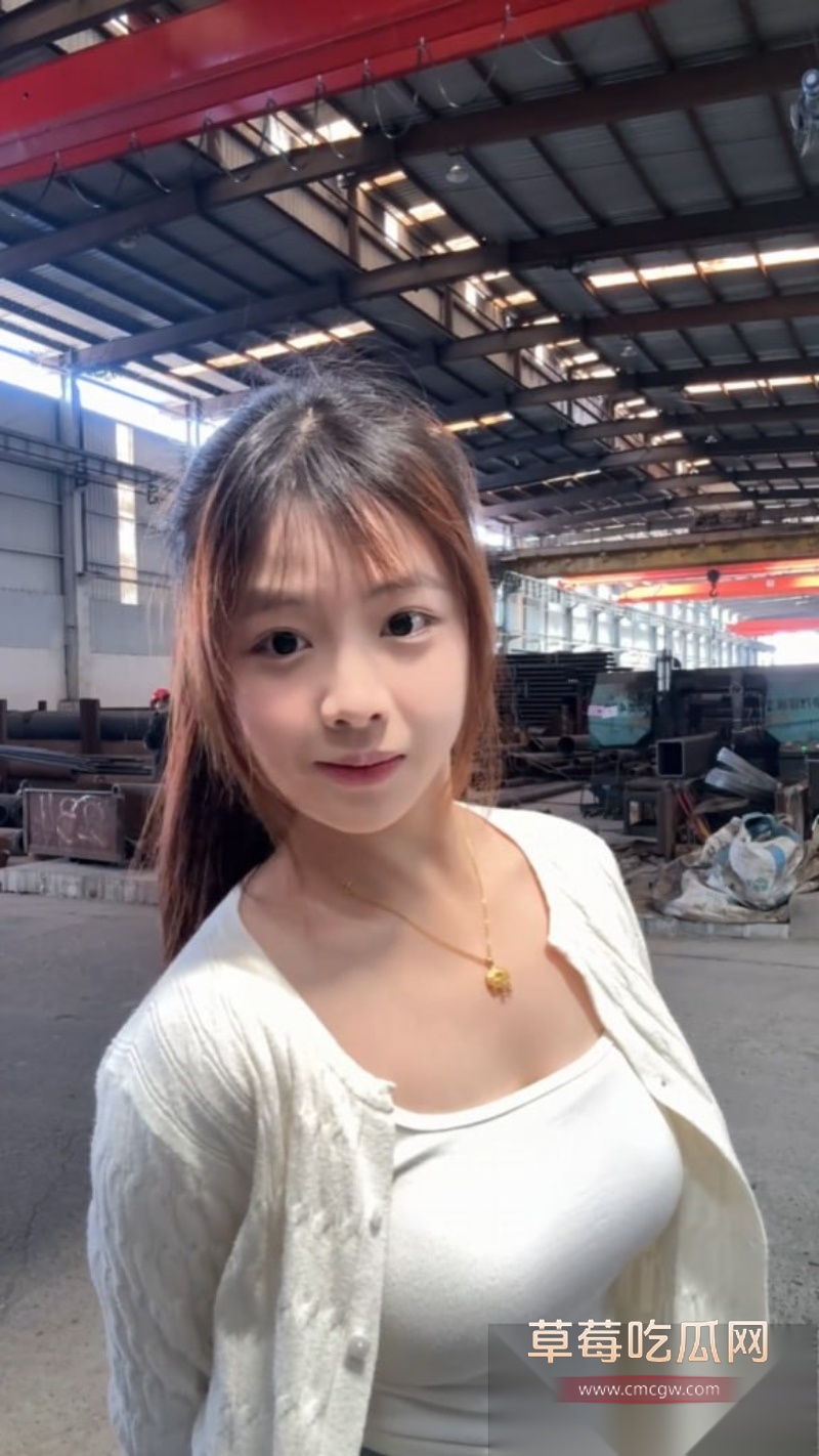 天津大邱庄钢管市场美女销售 于淼 31 天津大邱庄钢管市场美女销售 于淼 31