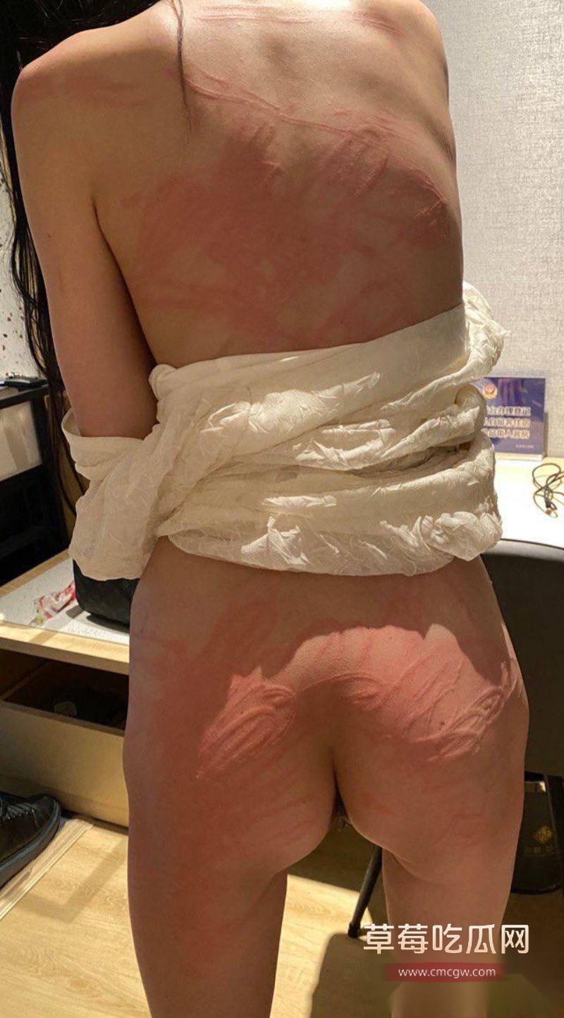 家属收到女孩被殴打视频2 家属收到女孩被殴打视频2