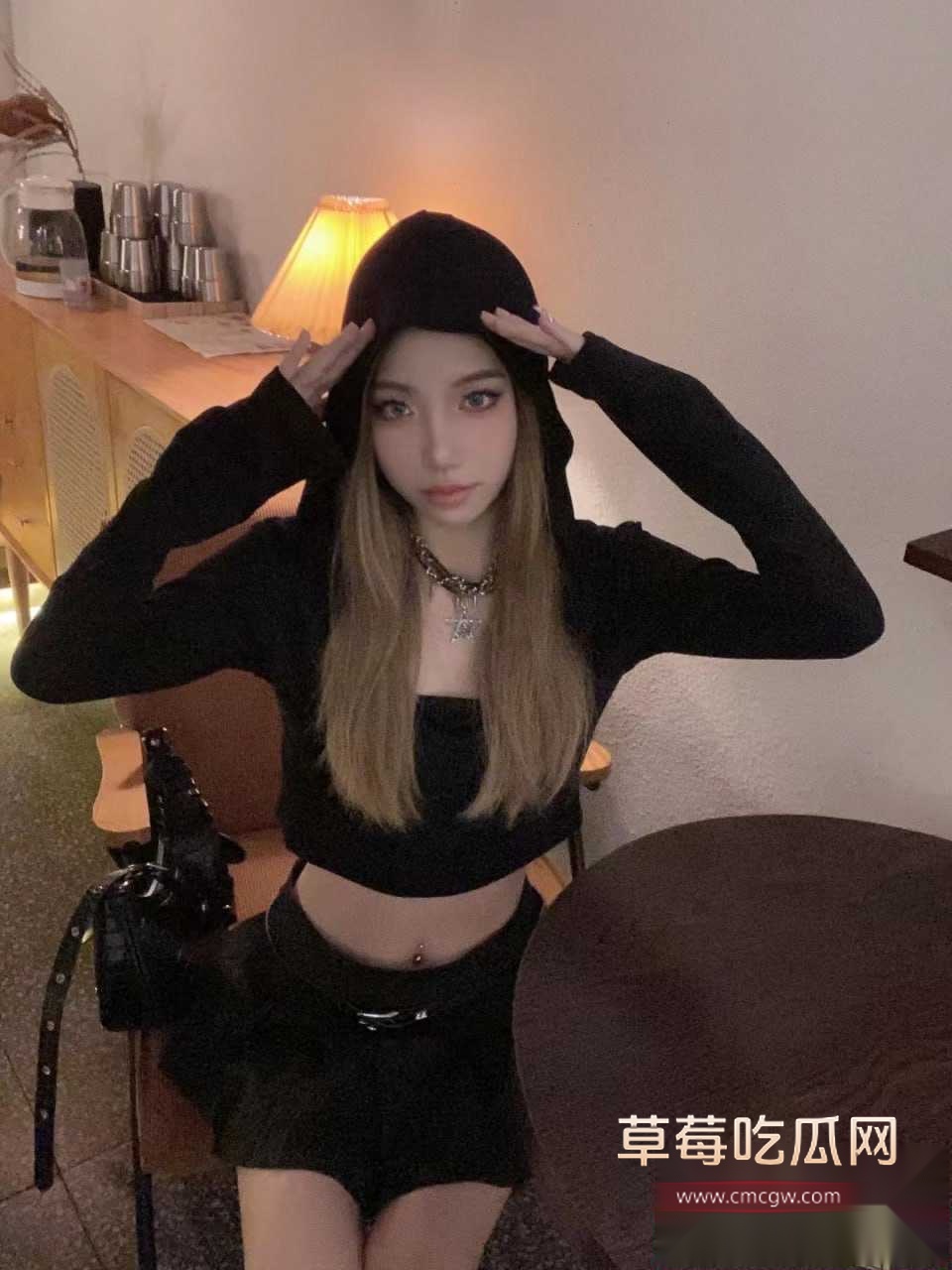 3 3