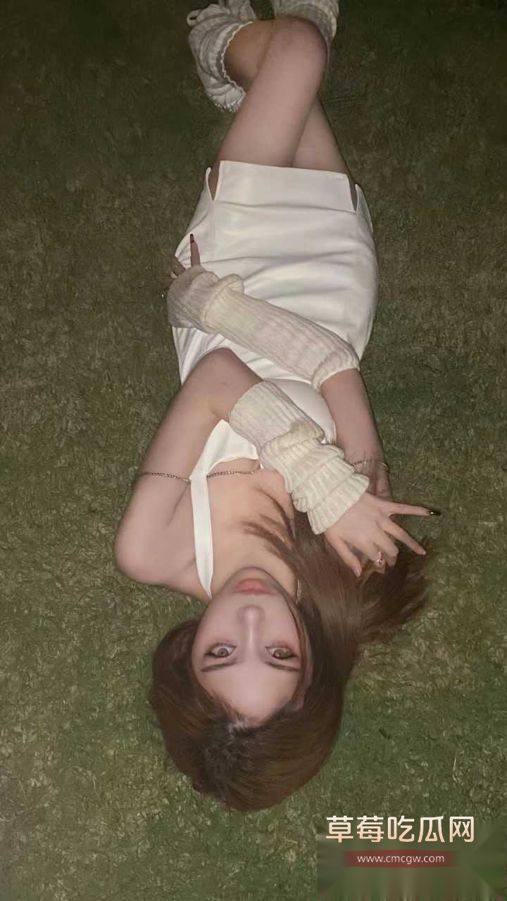4 4