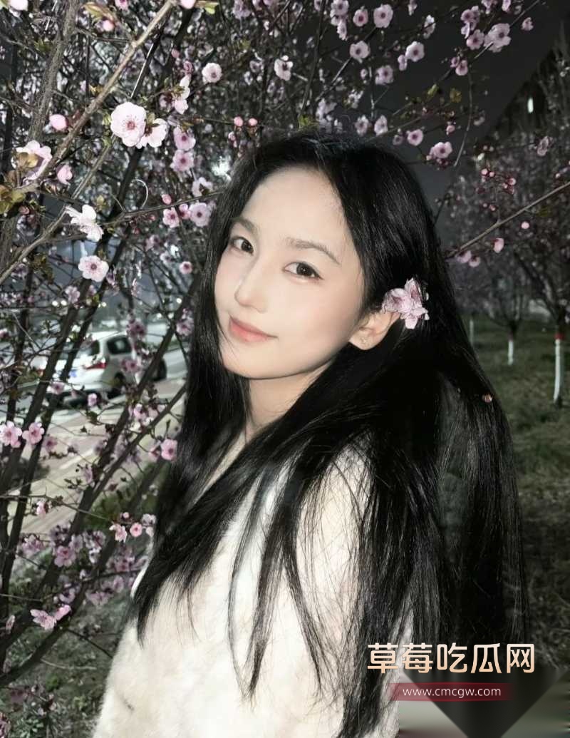 河南理工学院大四美女陈奕涵 15 河南理工学院大四美女陈奕涵 15