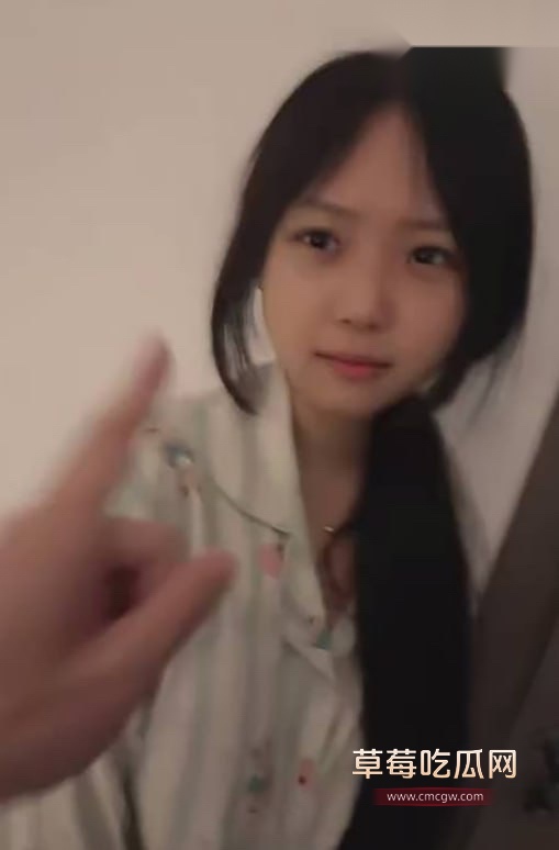 4 4