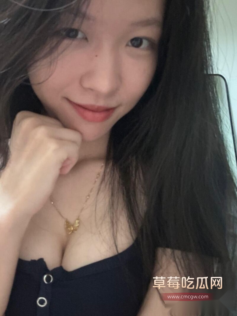 武大校花级学妹钟淑玥 前男友曝光性爱视频 这种颜值和身材简直是人间尤物 武大校花级学妹钟淑玥 前男友曝光性爱视频 这种颜值和身材简直是人间尤物