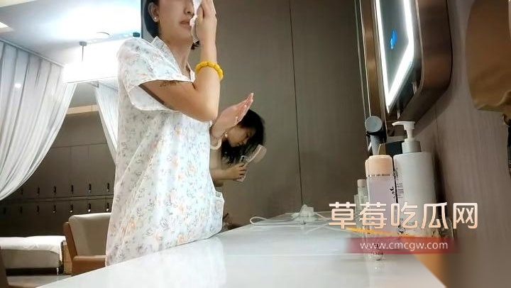 短发学生妹1 短发学生妹1