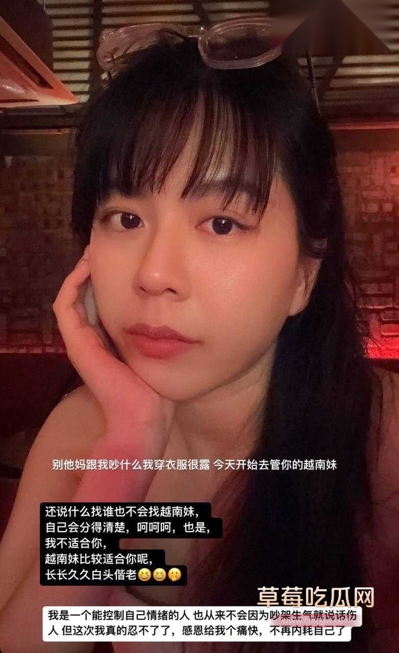 4 4