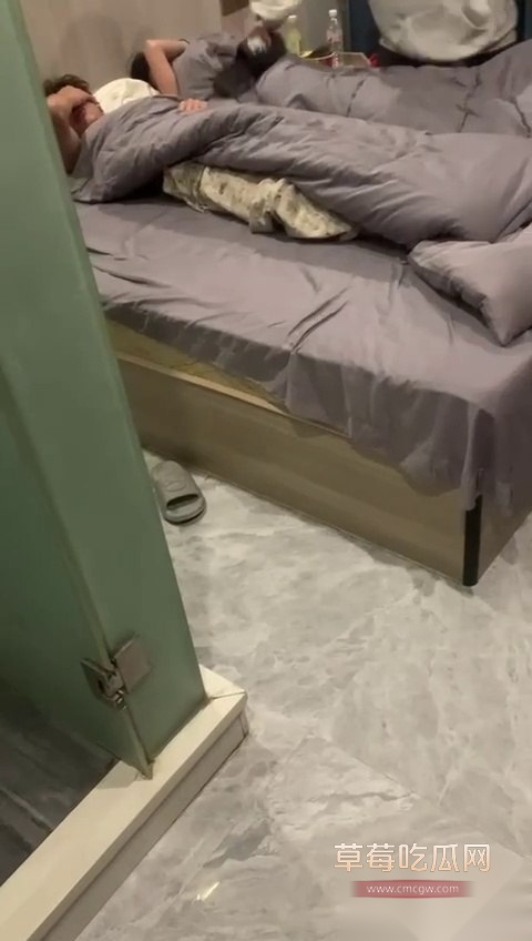 反差女友1 反差女友1