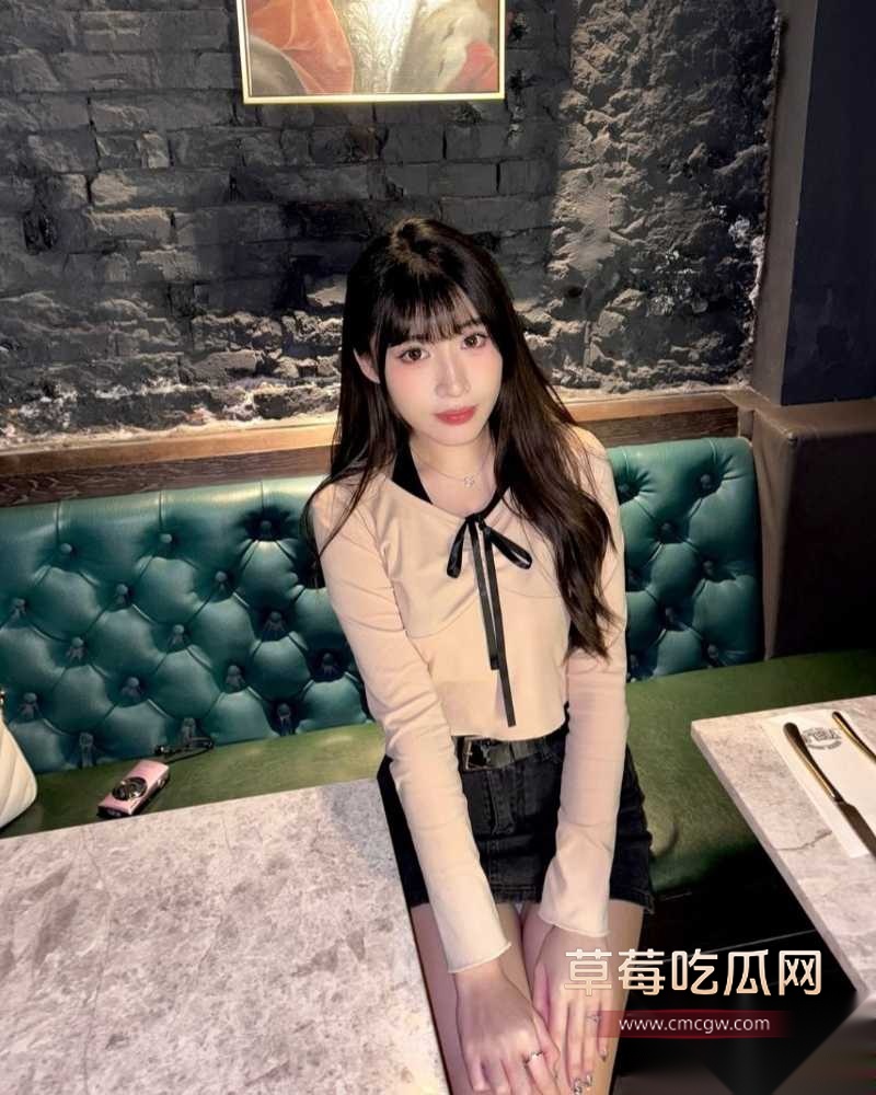 超可爱大一巨乳学妹均均 11 超可爱大一巨乳学妹均均 11