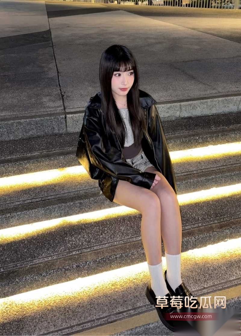 超可爱大一巨乳学妹均均 17 超可爱大一巨乳学妹均均 17