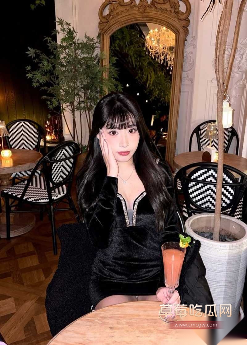 超可爱大一巨乳学妹均均 18 超可爱大一巨乳学妹均均 18