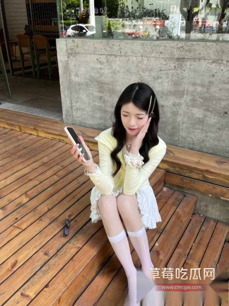 白嫩美乳女友2 白嫩美乳女友2