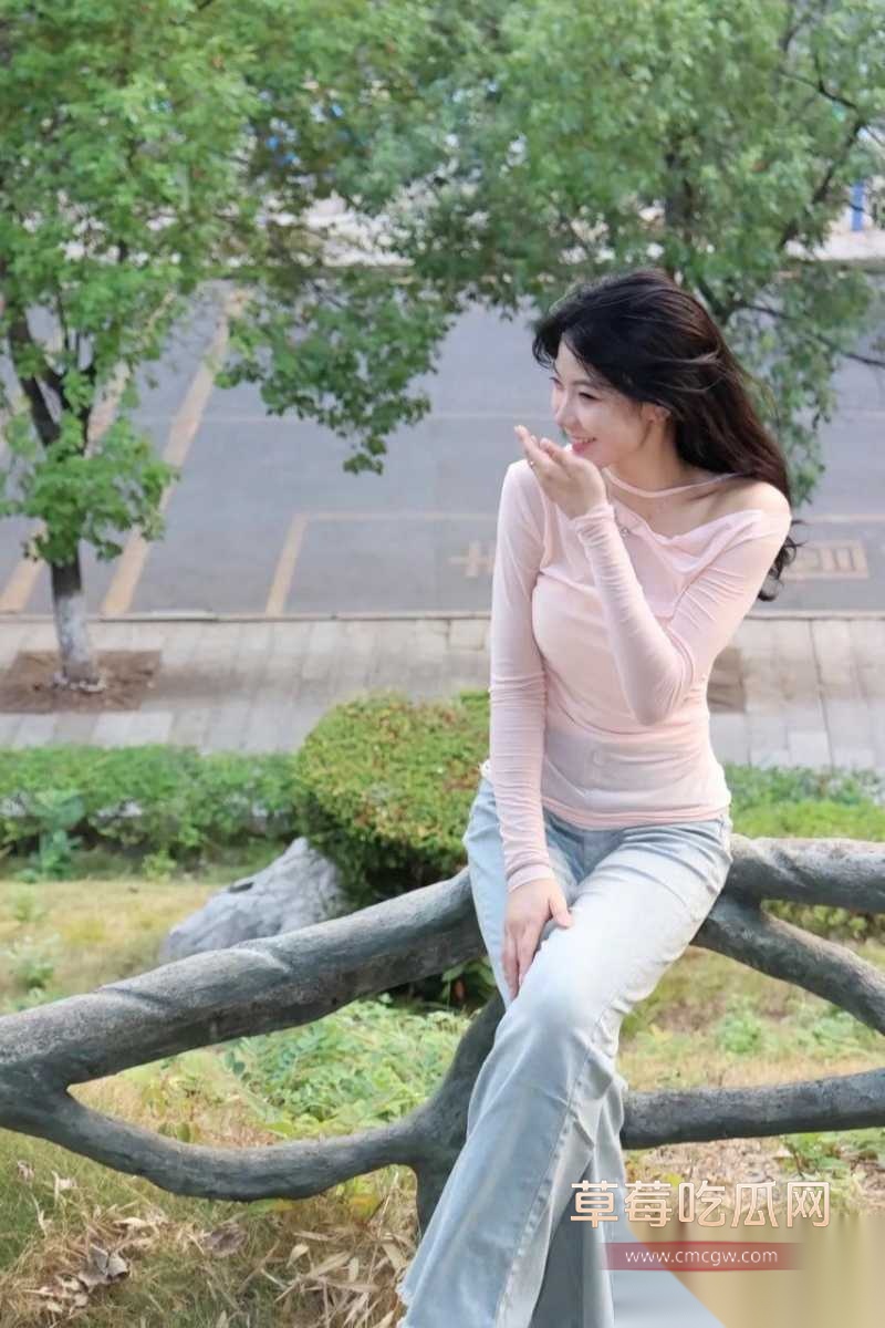 长相甜美温文尔雅的女神 蔡思林 12 长相甜美温文尔雅的女神 蔡思林 12