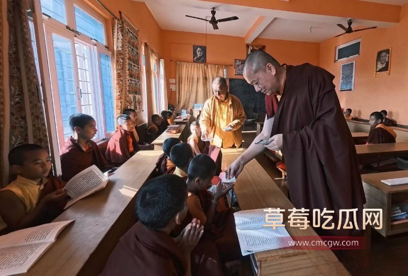 喇嘛主持多桀仁卿聊骚约炮 29 喇嘛主持多桀仁卿聊骚约炮 29