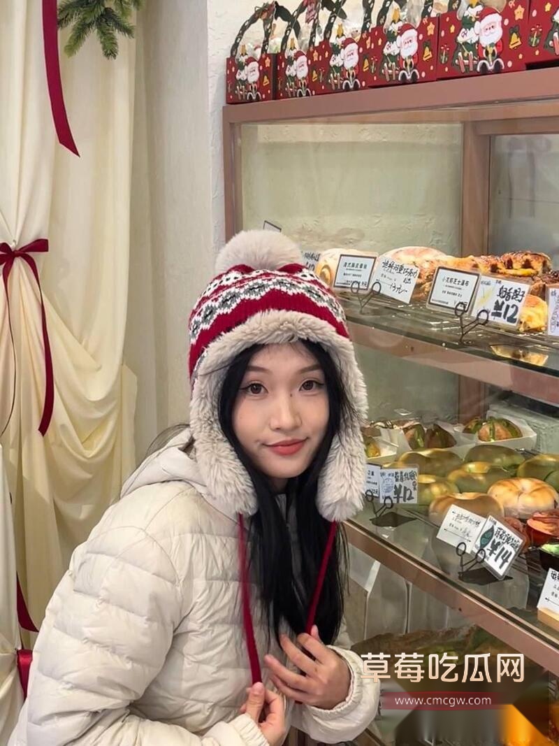 周羽彤调教深喉 2 周羽彤调教深喉 2