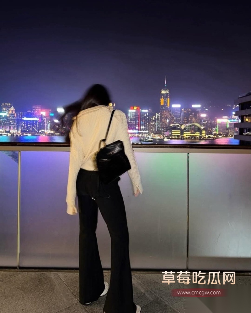 新加坡管理大学数字内容创作者 Lea Lee 25 新加坡管理大学数字内容创作者 Lea Lee 25